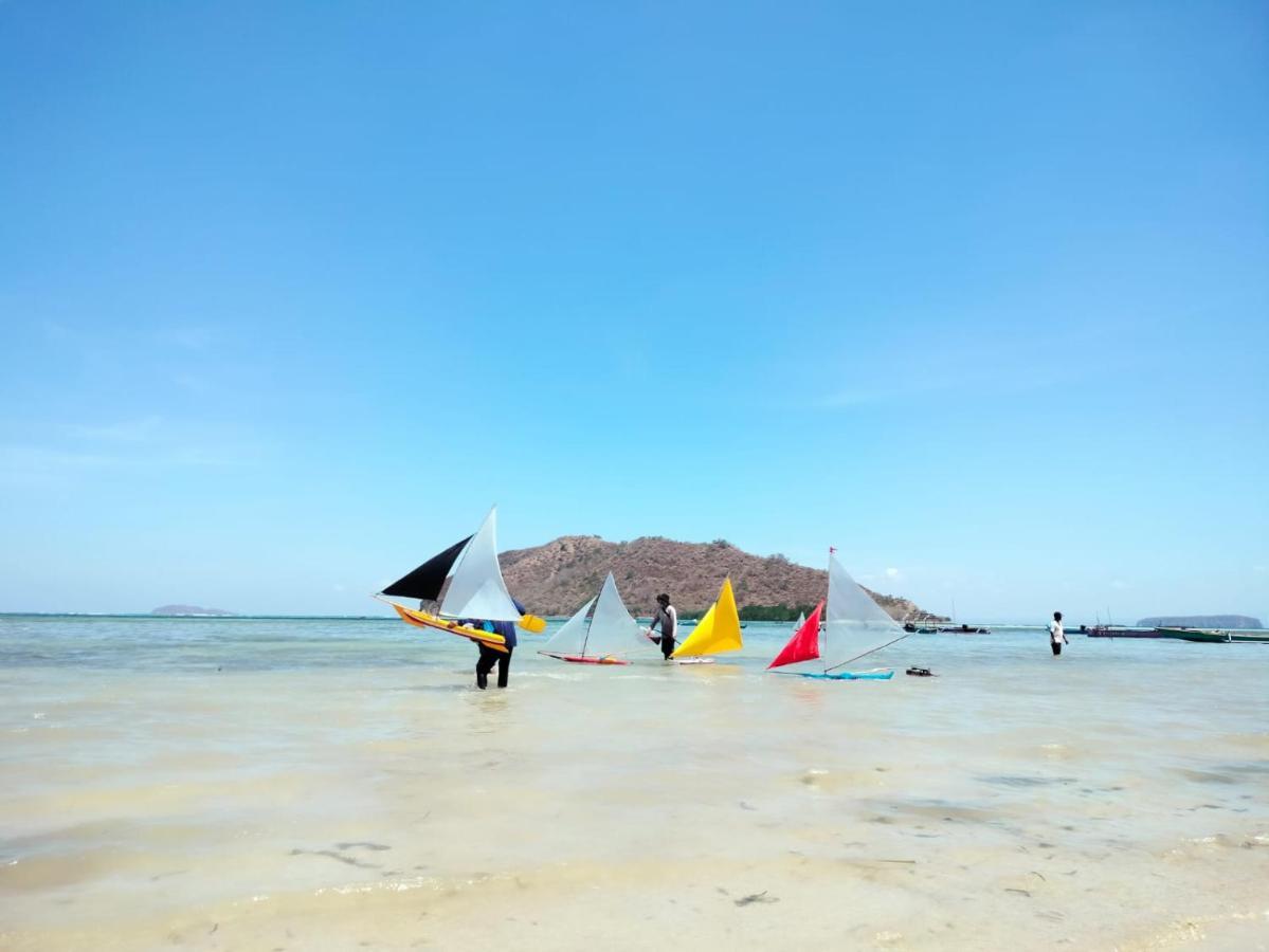 Boneputeh Homestay Taliwang Buitenkant foto