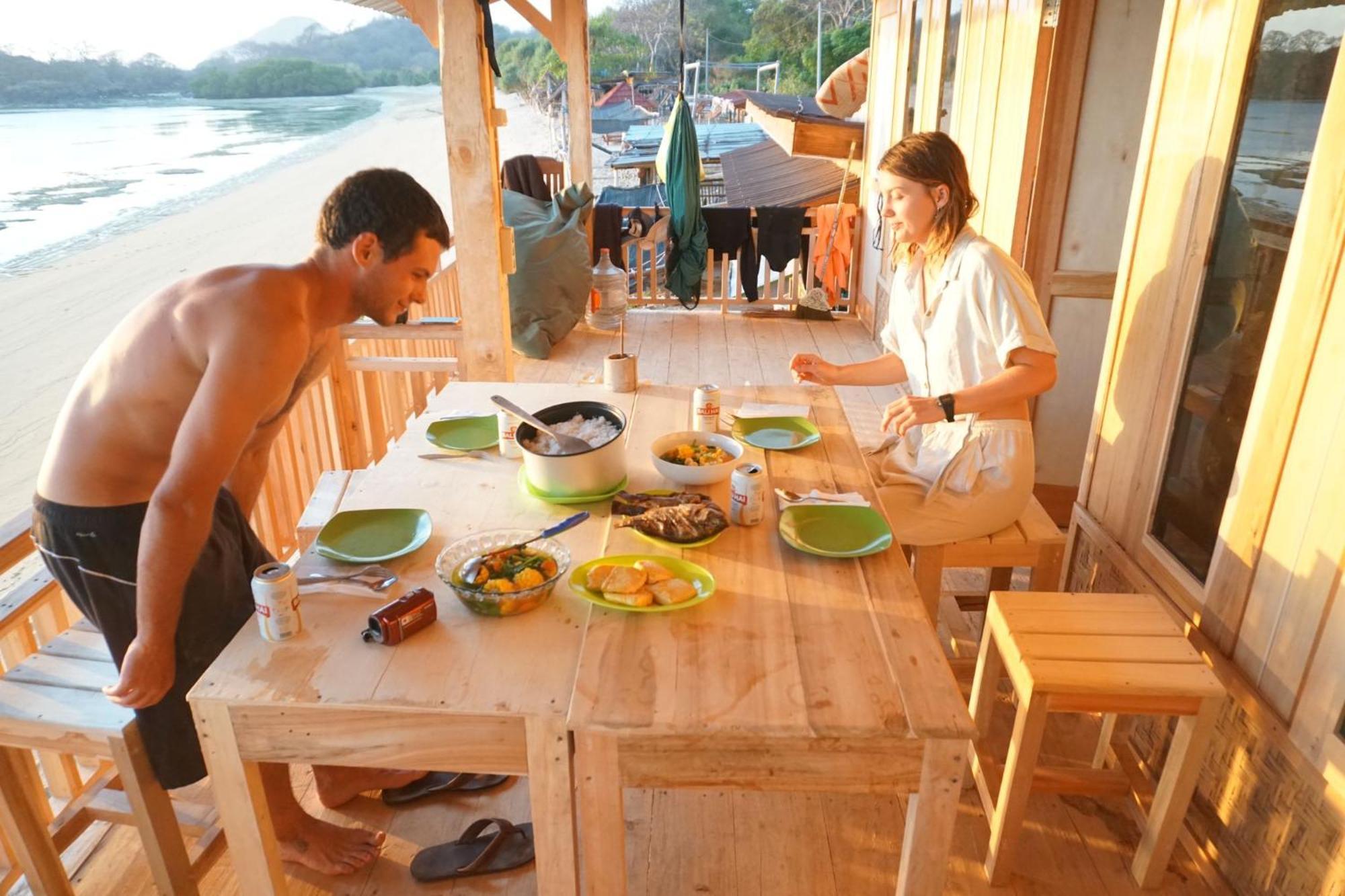 Boneputeh Homestay Taliwang Kamer foto